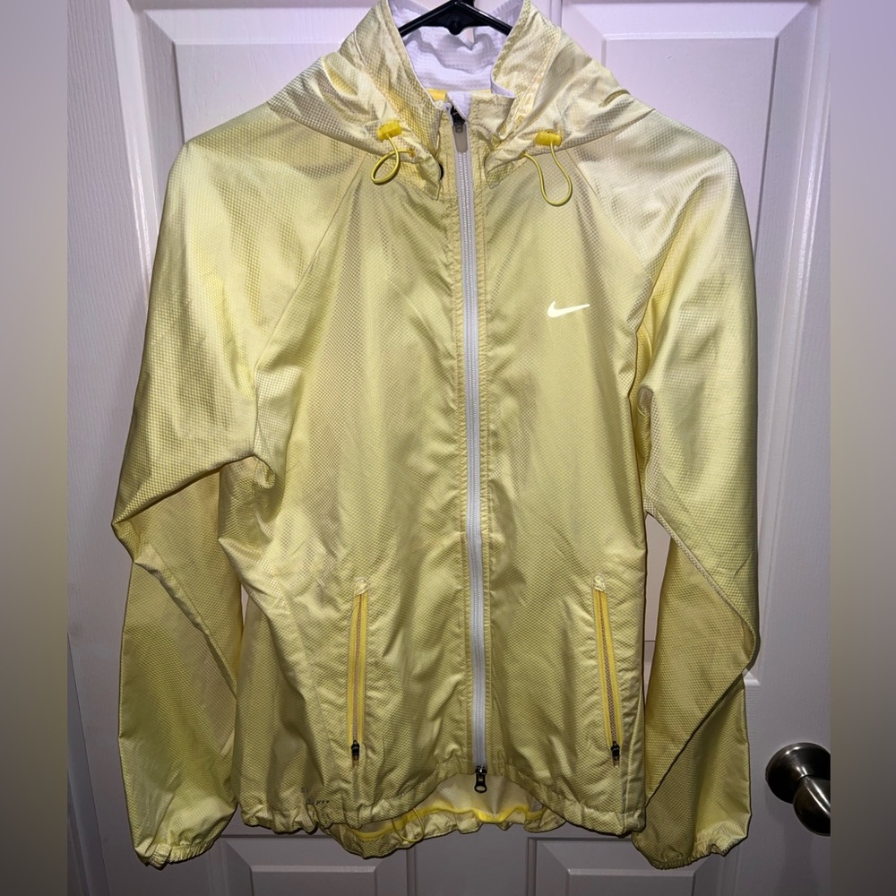 Yellow Nike windbreaker/waterproof jacket